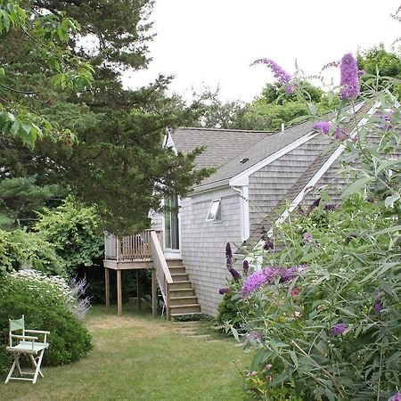 Bed and Breakfast Lavender Bay Барнстейбл Экстерьер фото